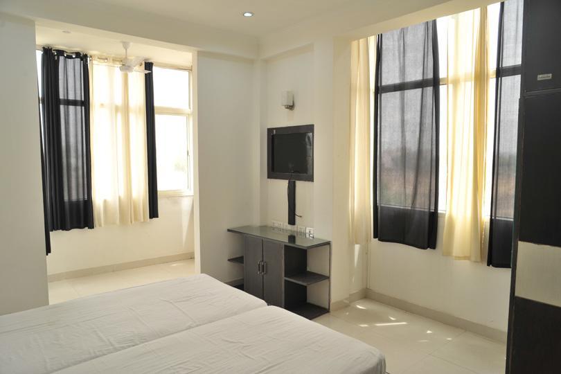 Aura Suites Ґурґаон Екстер'єр фото